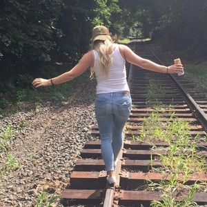 Meet your Posher, Lacey